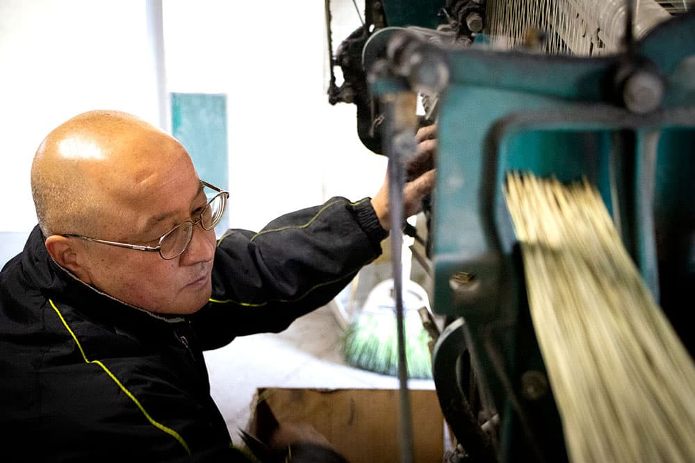 い草ラグ生産者 吉武照生さんが語る、ものづくりの魅力