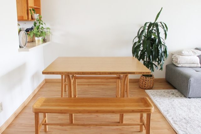 ベッドの下にカーペットやラグを敷くメリット デメリット イケヒコ公式オンラインショップ