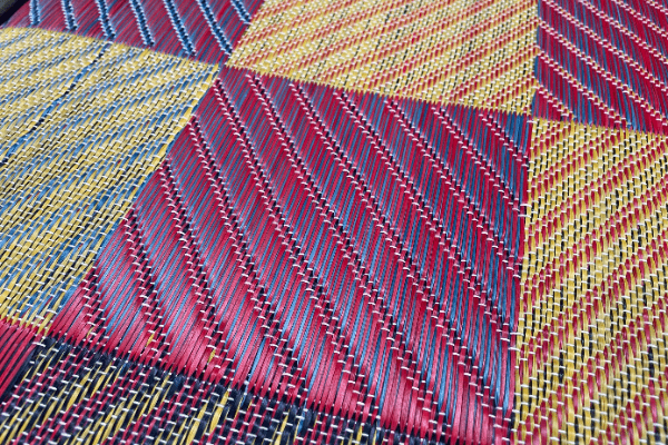 カラフルブロックのブルー色の赤と青が出ているの組み合わせのところ