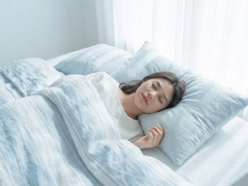 夏の睡眠イメージ画像